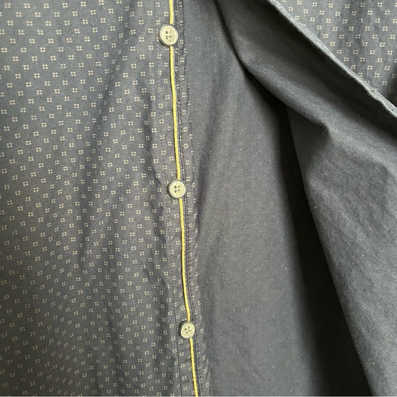 Denim & Flowers Men's Black Button-Up Shirt - Picture 4 of 6